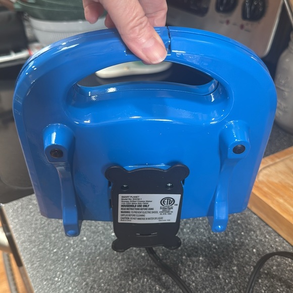 Snoopy Grilled Cheese Maker with box & directions - Picture 5 of 10